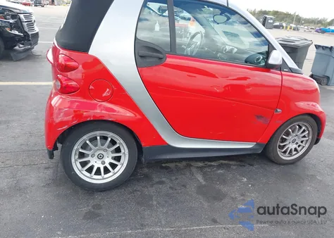 2013 Smart Fortwo Passion из США, поврежденный, VIN WMEEK3BA3DK584770